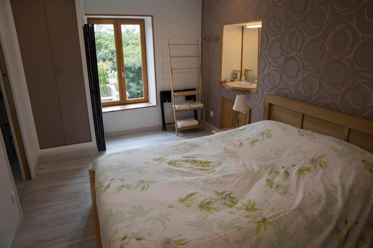 Agreable Logement Independant Avec Veranda Vienne  Eksteriør bilde
