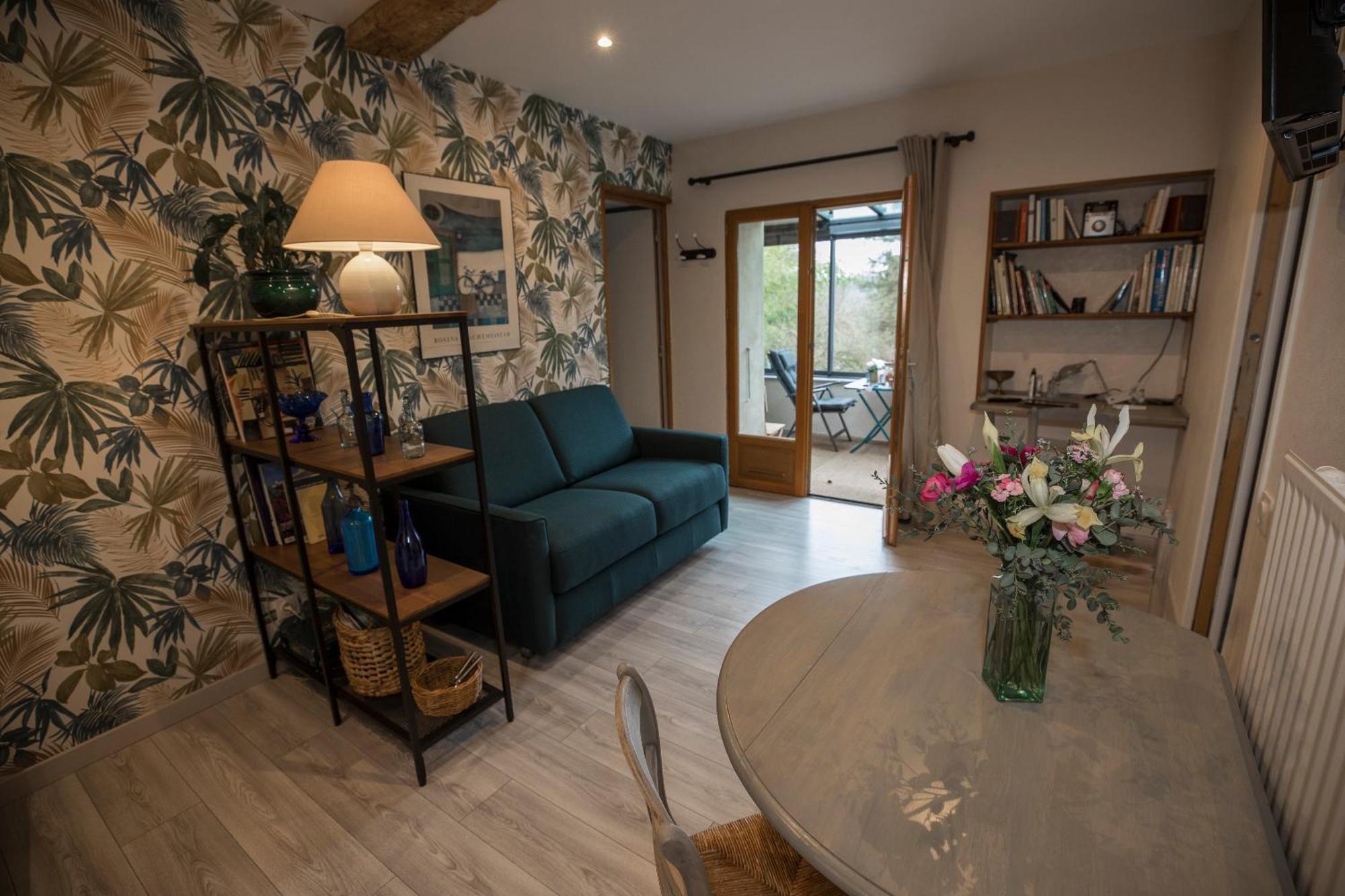 Agreable Logement Independant Avec Veranda Vienne  Eksteriør bilde