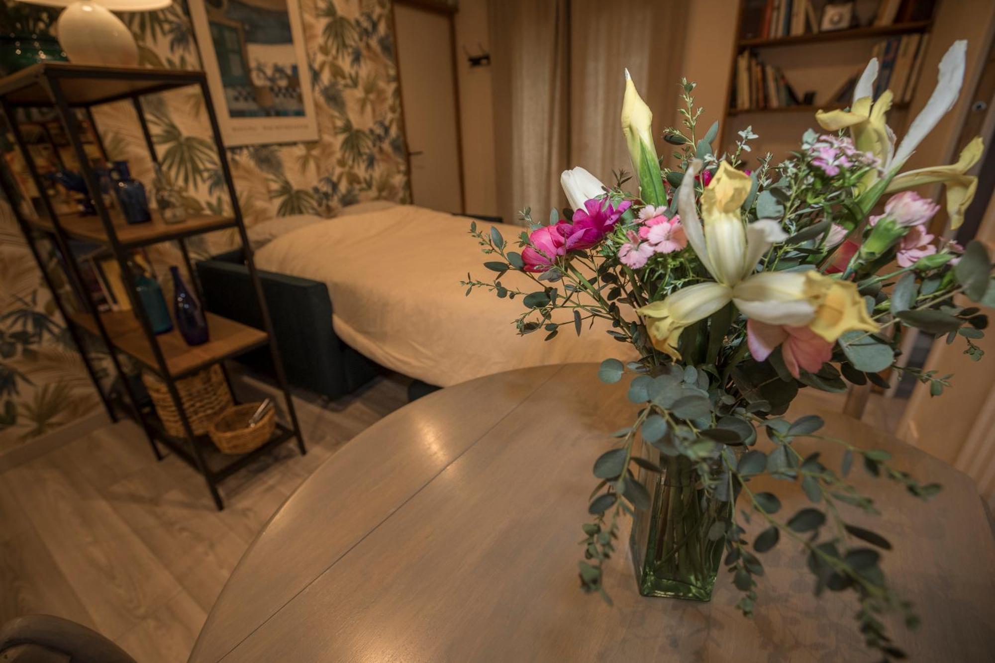 Agreable Logement Independant Avec Veranda Vienne  Eksteriør bilde